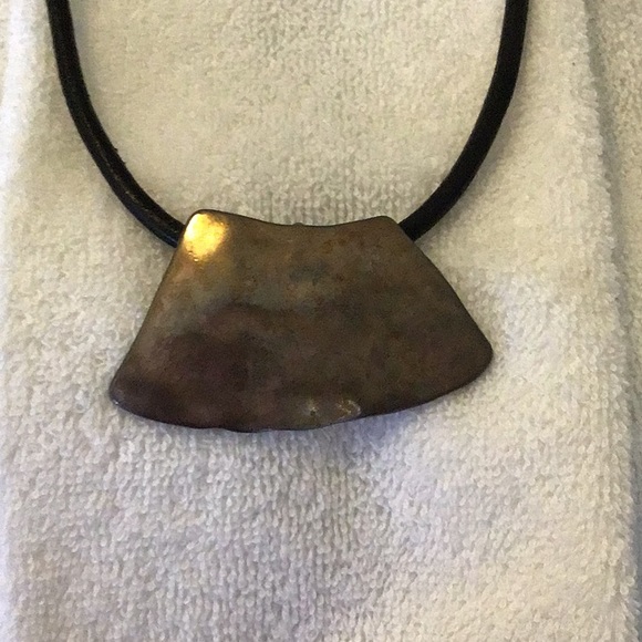 Worn 1x, tarnish look hammered metal pendant necklace. 15” x 3” extension. - Picture 2 of 4